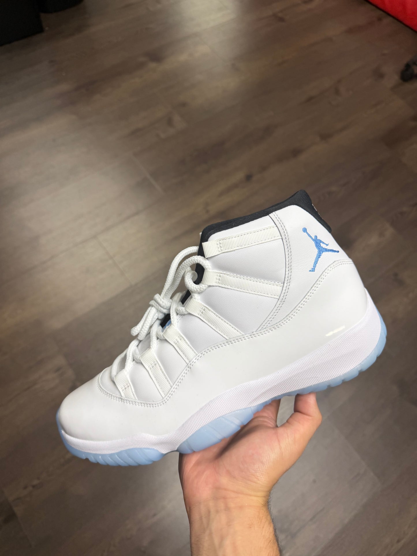 Jordan 11 “Legend Blue”