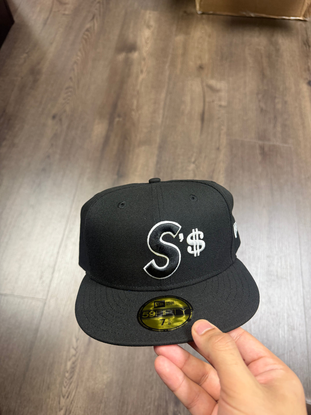 Supreme Black Money S Logo Fitted Cap