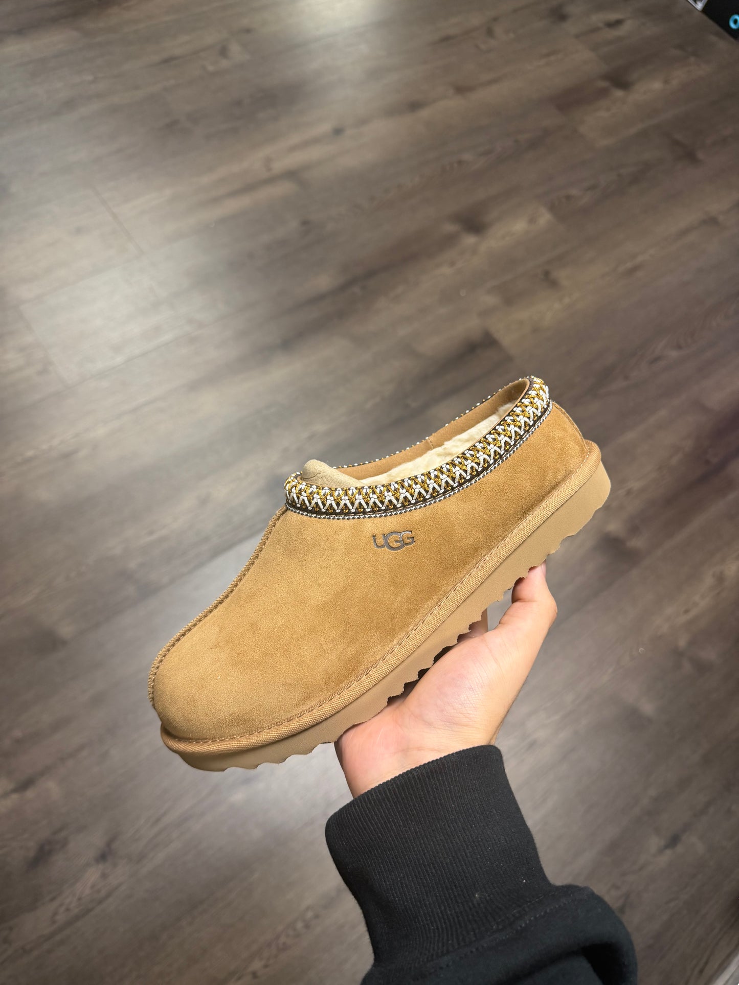 UGG Tasman “Chestnut”