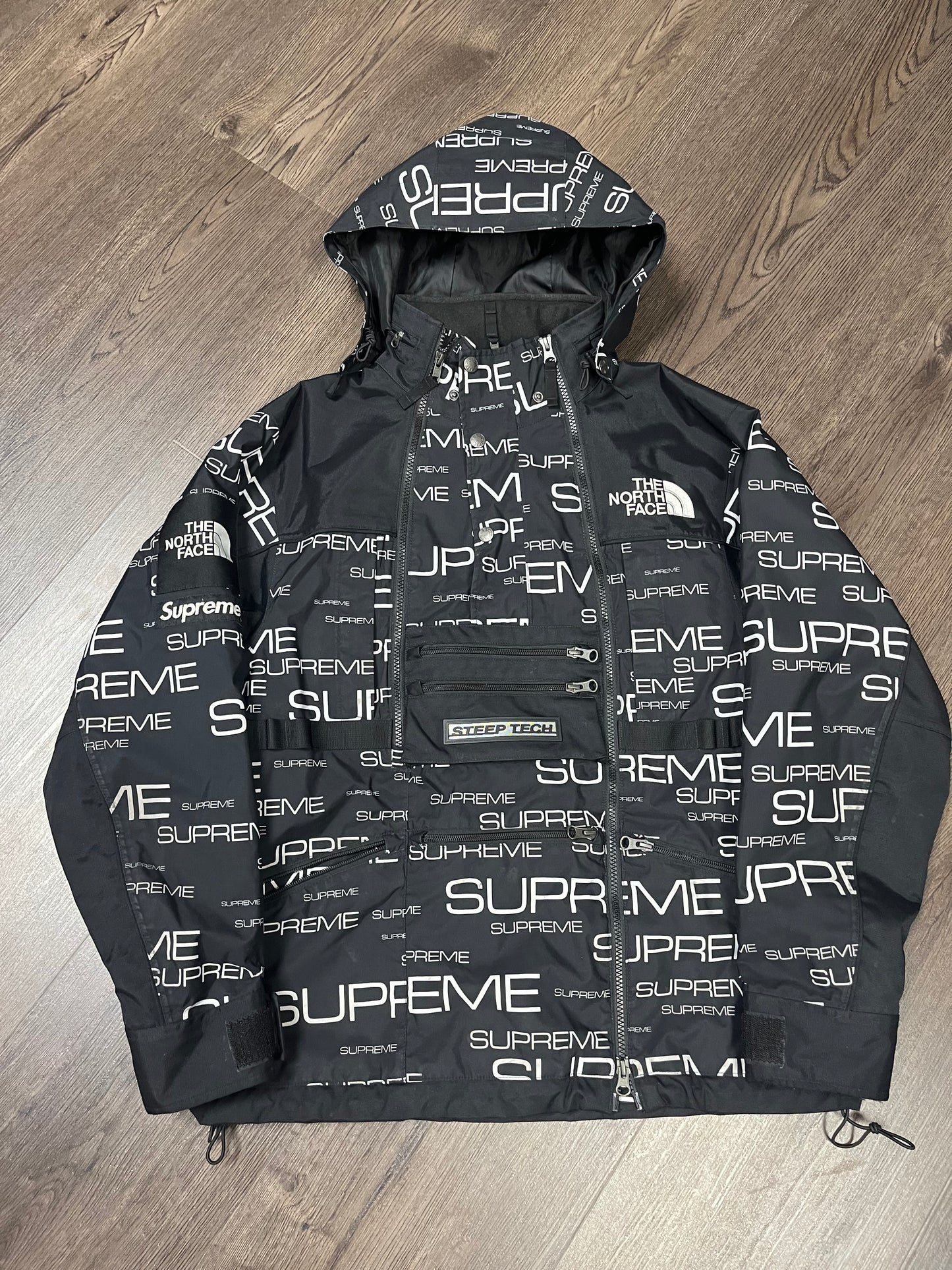 Supreme x Northface Black/White Jacket