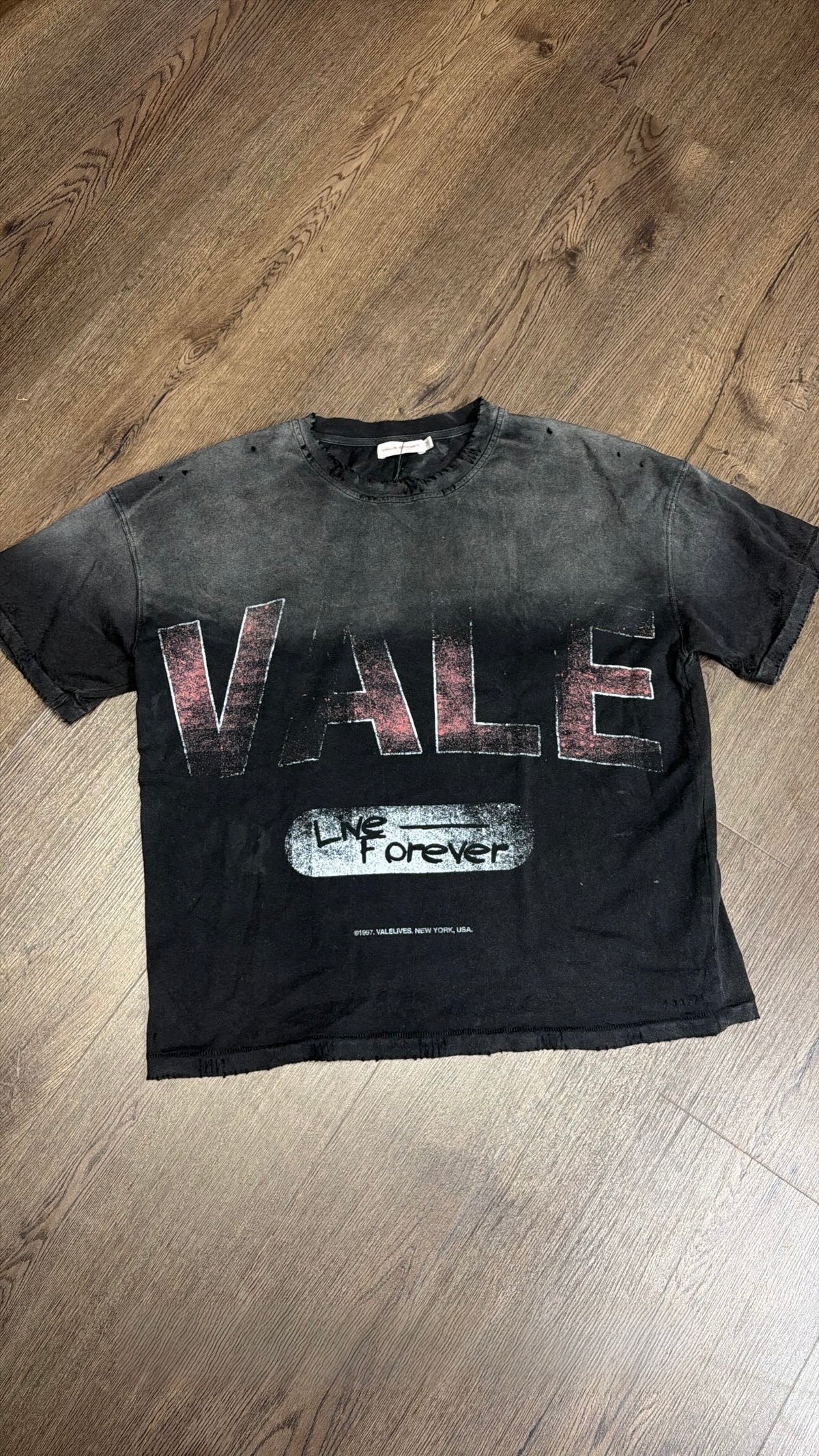Vale Forever Black Red Faded Tee