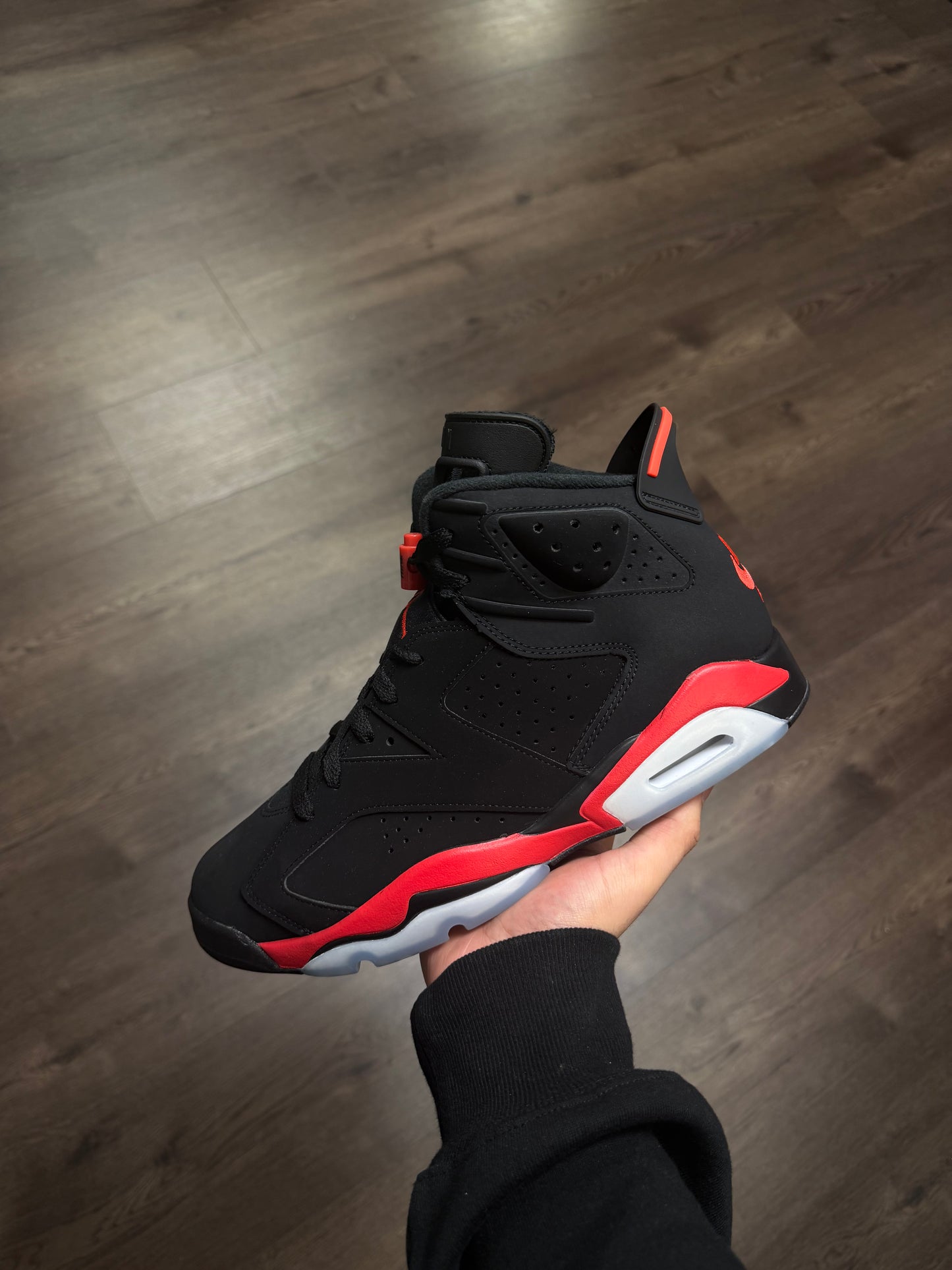 Jordan 6 “Reverse Infrared”