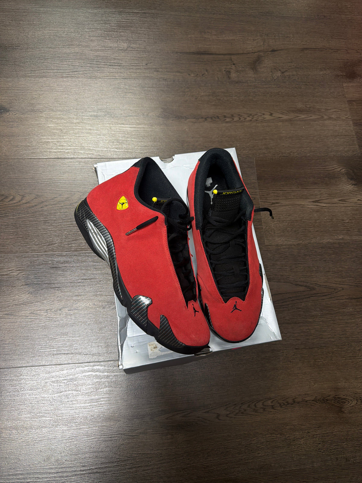 Jordan 14 “Ferrari”