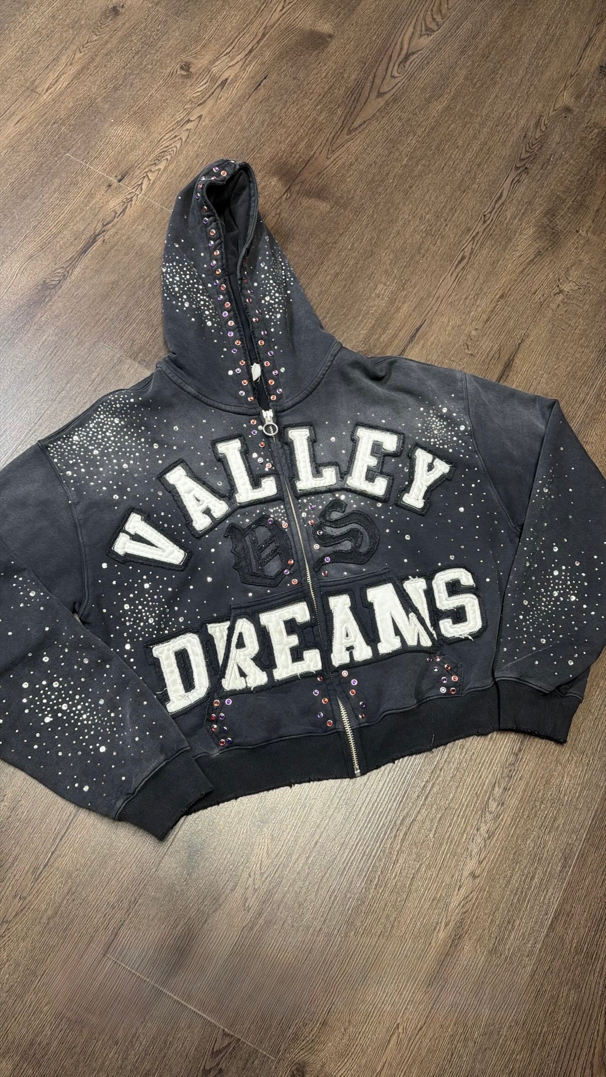 Valley Dreams Black Classico Zip Up