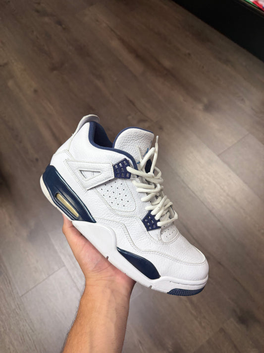 Jordan 4 “Columbia”