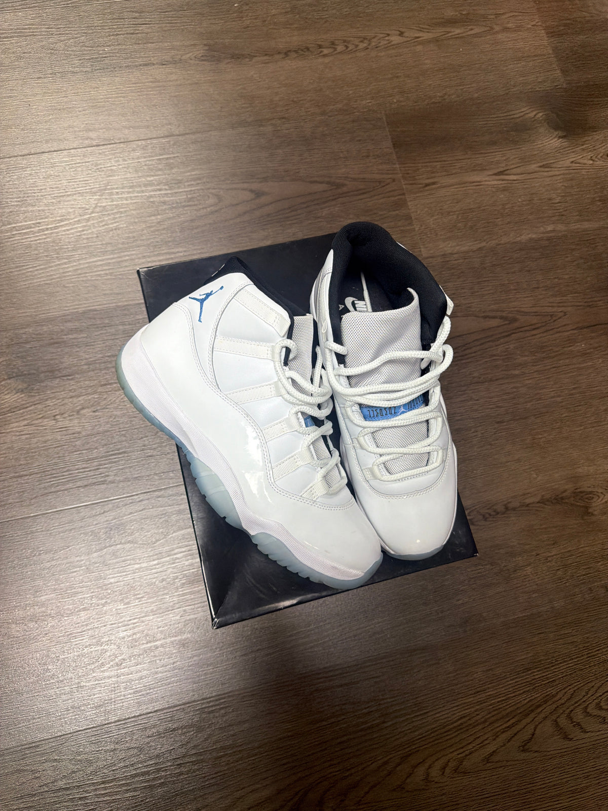 Jordan 11 “Legend Blue”