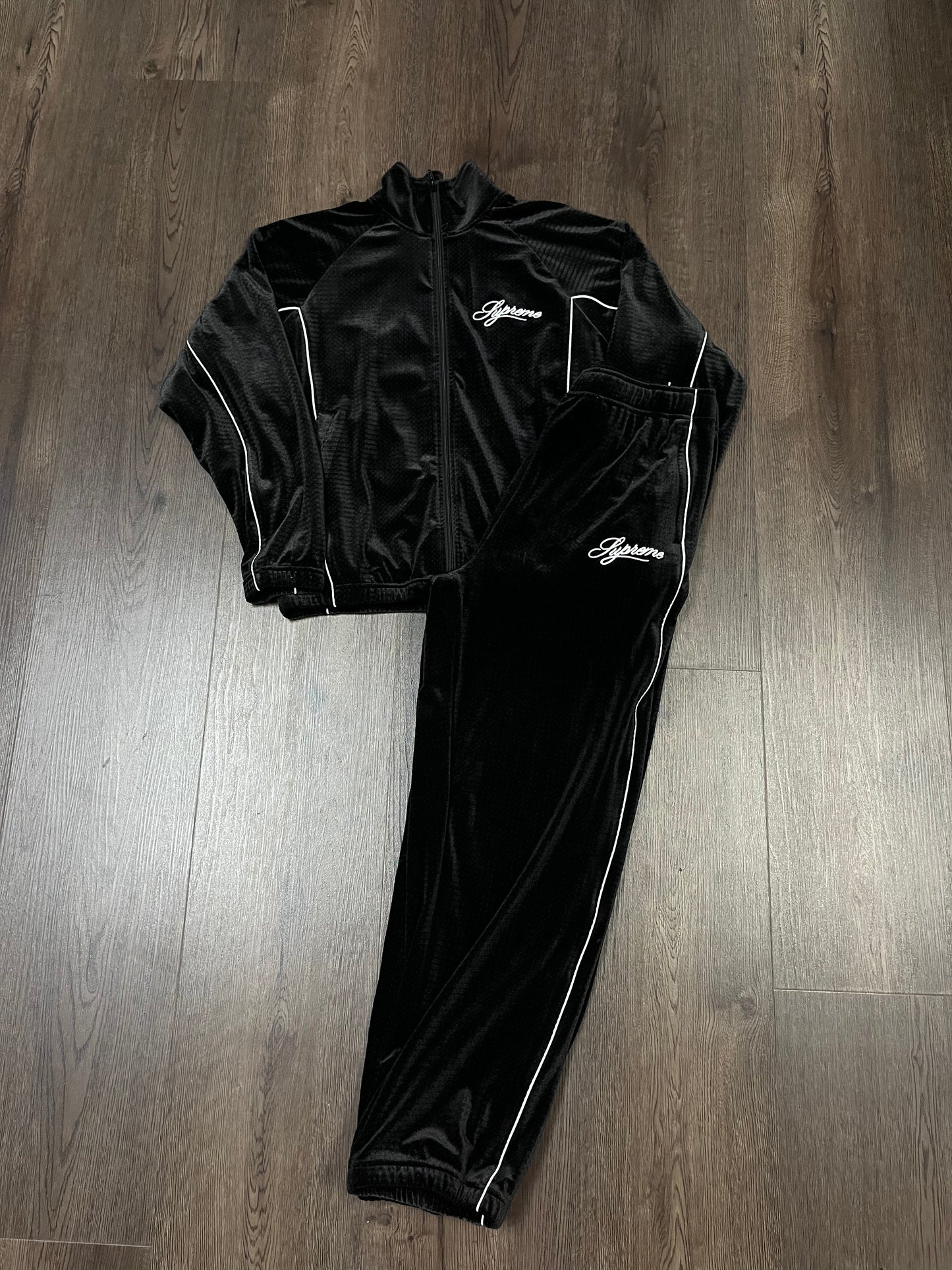 Supreme Black Velvet Full Set
