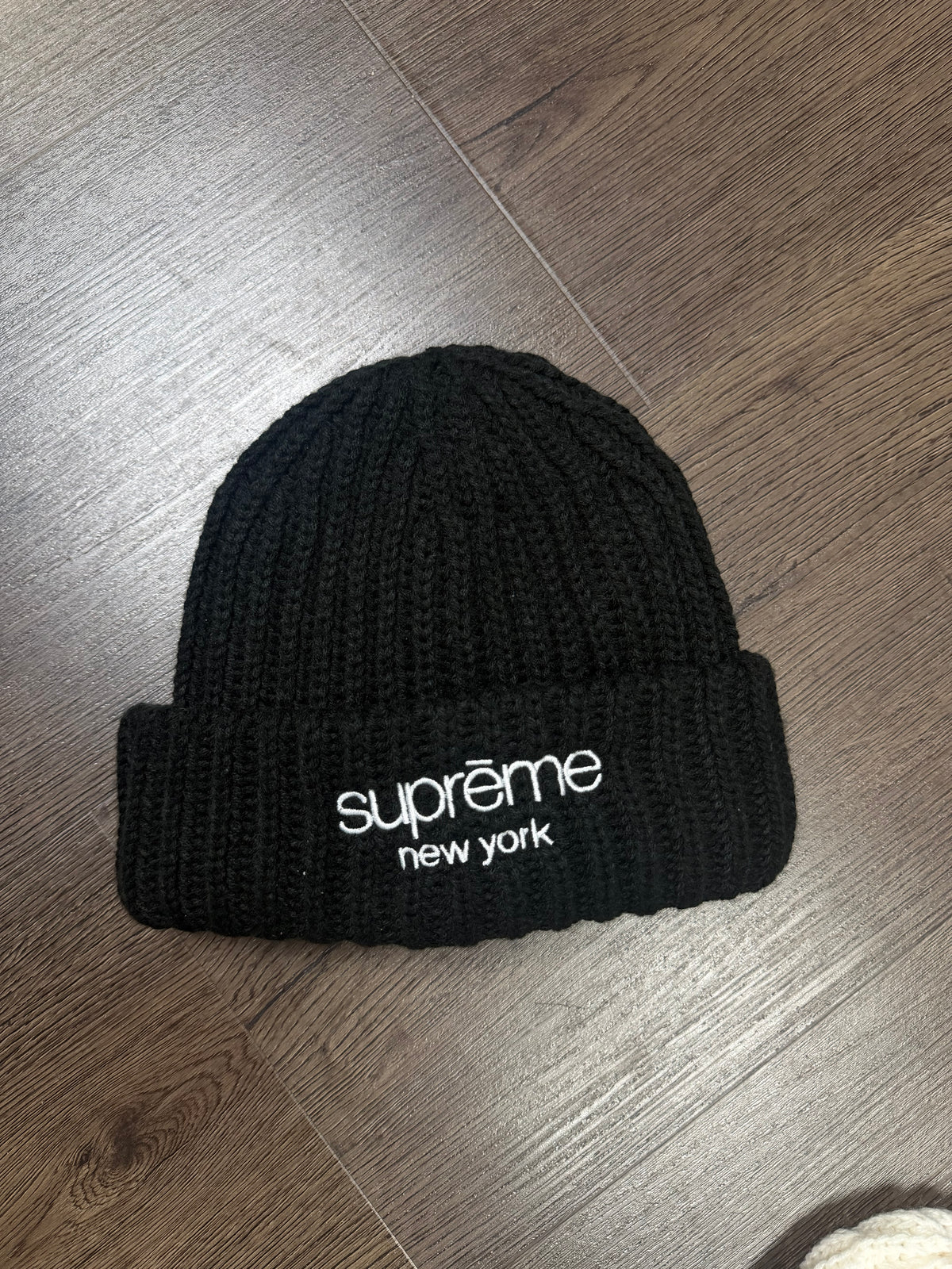 Supreme Black Ribbed Beanie