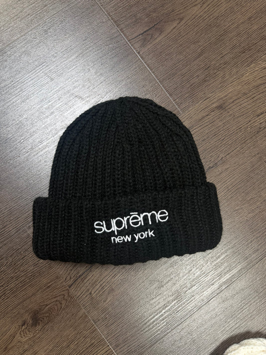 Supreme Black Ribbed Beanie