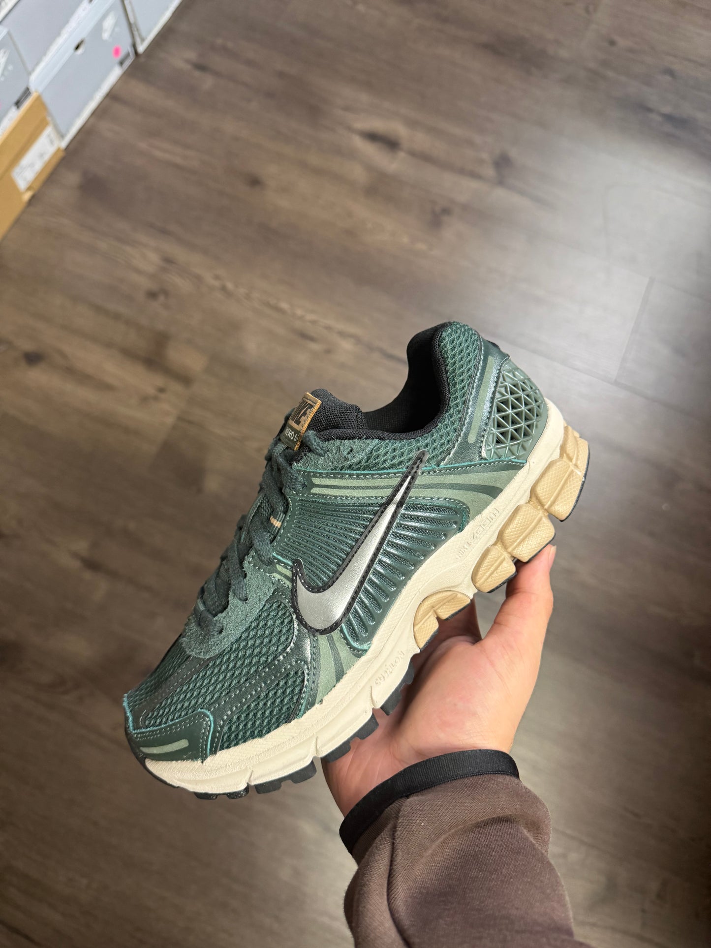 Nike Vomero 5 “Vintage Green”