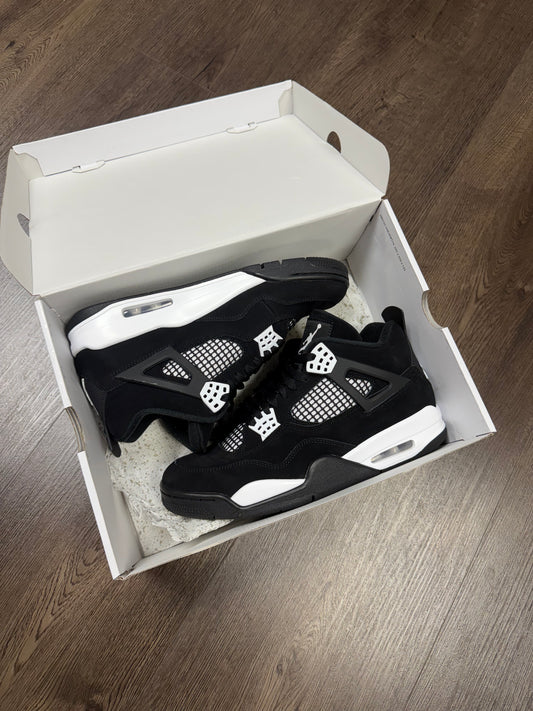 Jordan 4 “White Thunder”