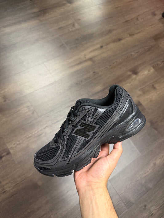 New Balance 740 “Triple Black”
