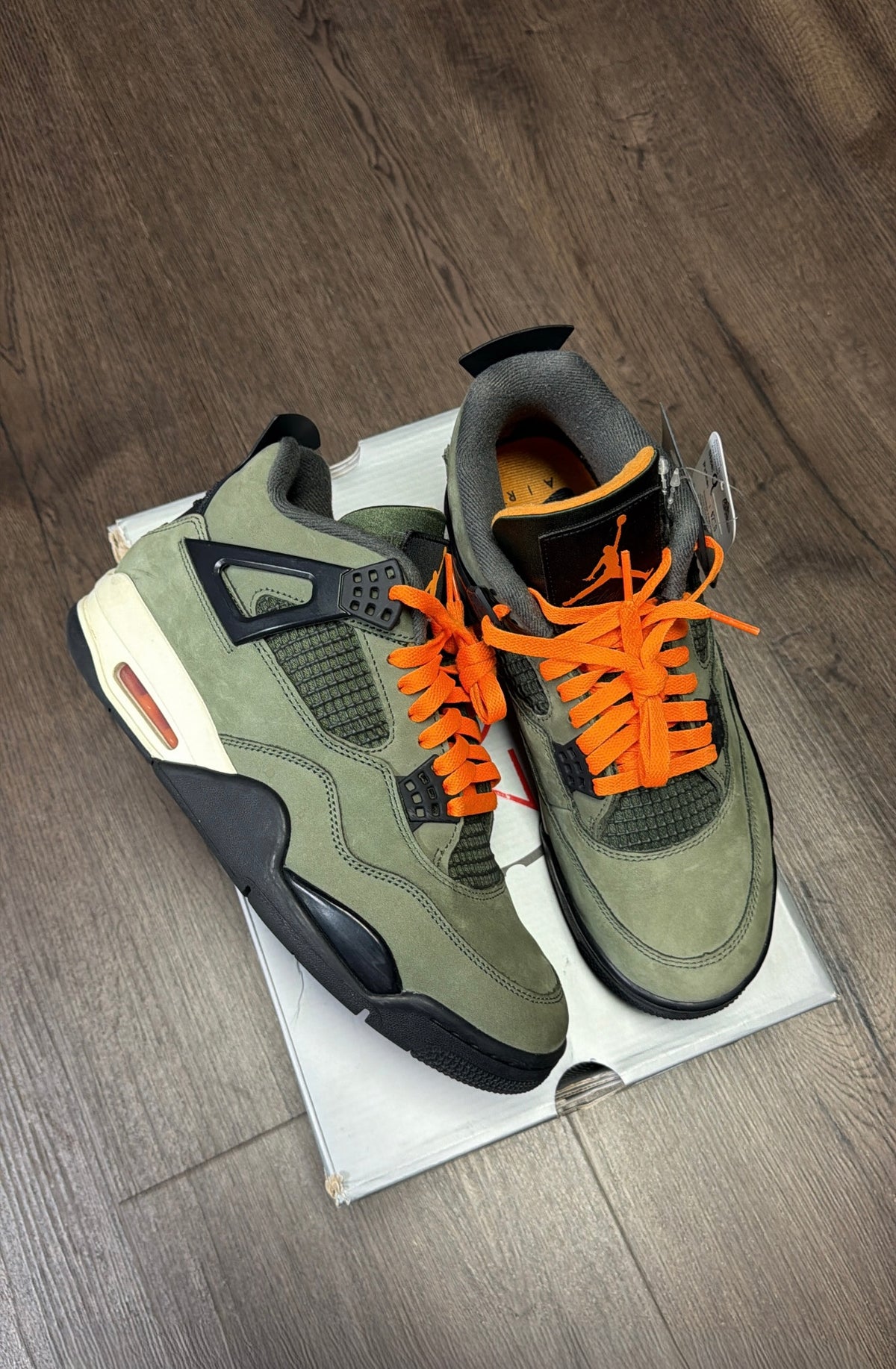 Undefeated x Jordan 4