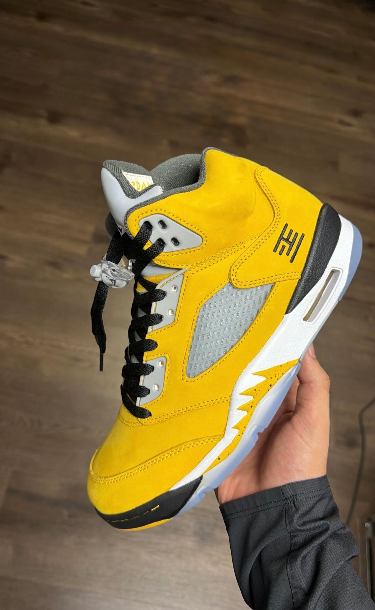 Jordan 5 “Tokyo”
