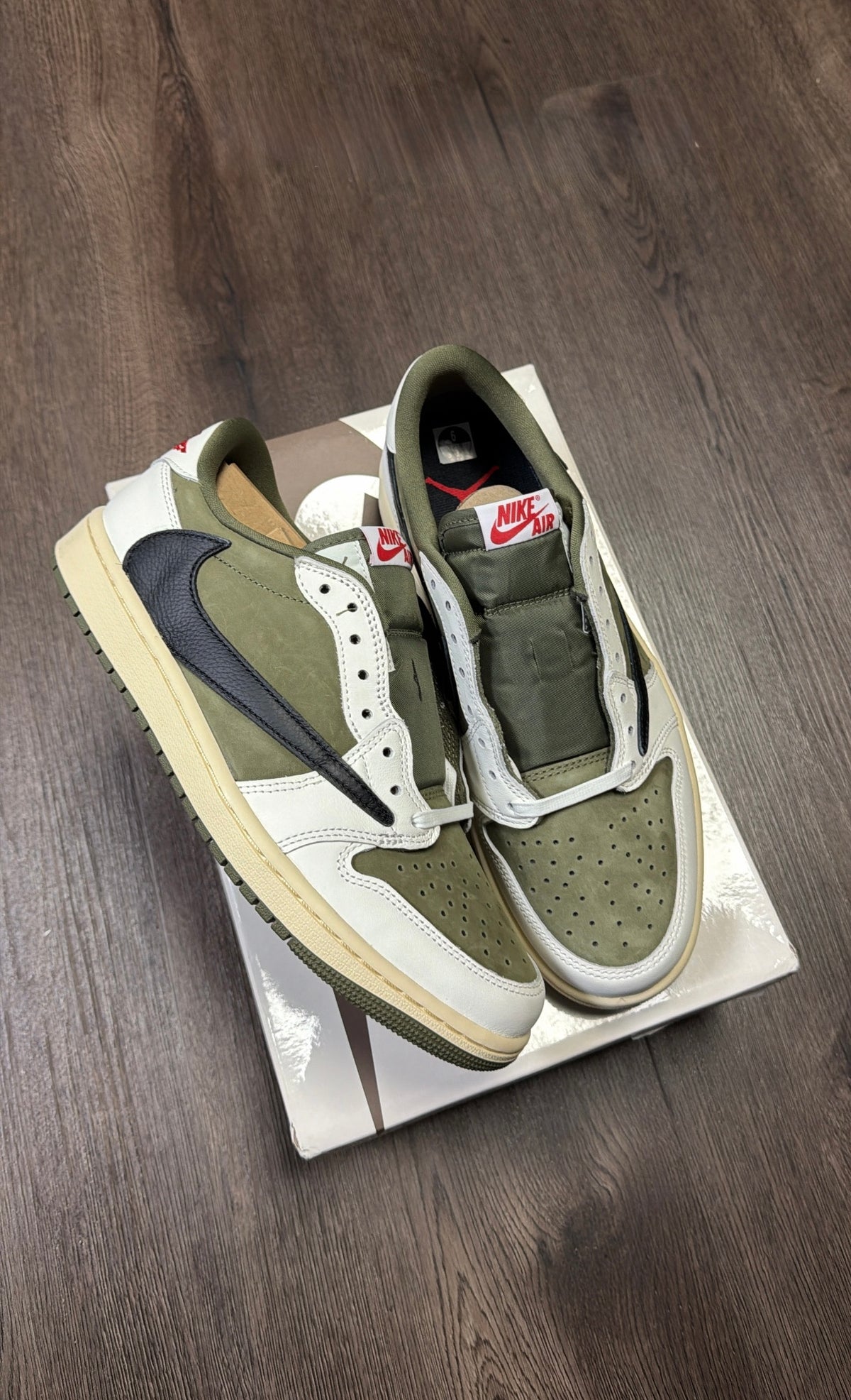 Jordan 1 Low x Travis Scott “Medium Olive”